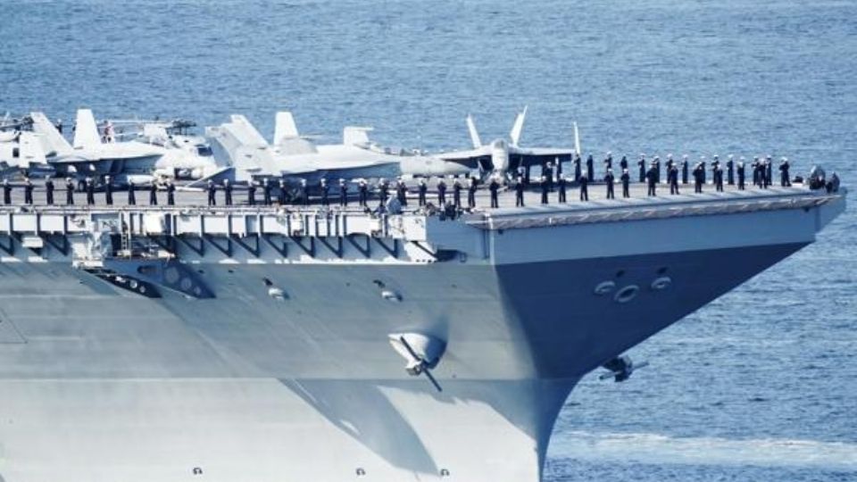 El portaaviones más grande del mundo, el USS Gerald R. Ford, ingresa en las aguas del Caribe.