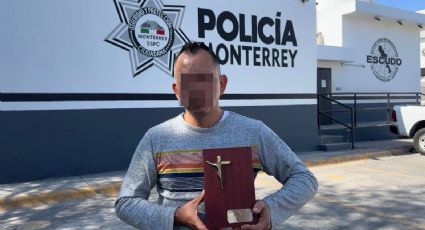 Policía de Monterrey recupera urna con cenizas robada a un hombre en un bar