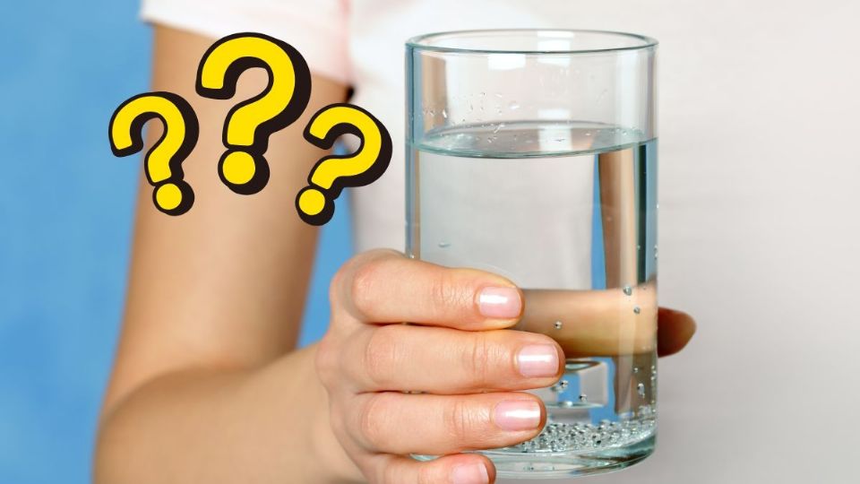 ¿Qué pasa si bebo agua mineral todos los días?
