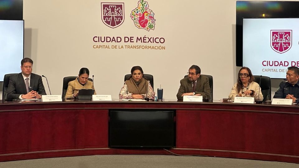 Autoridades del GCDMX, encabezadas por la jefa de Gobierno, Clara Brugada, ofrecieron rueda de prensa tras la marcha de la Generación Z.