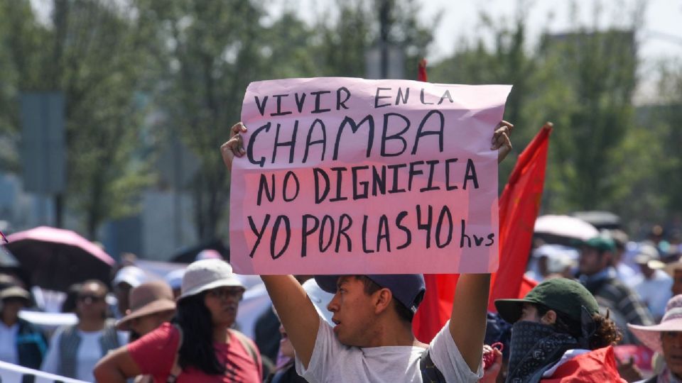 El Inegi destacó que la pobreza laboral en un año disminuyó ligeramente.