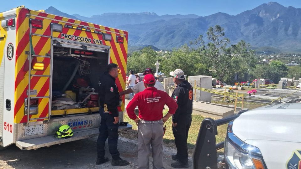 Tres personas resultaron lesionadas en panteones de Monterrey, Santiago y Santa Catarina durante el Día de Muertos 2025, informó Protección Civil de Nuevo León.