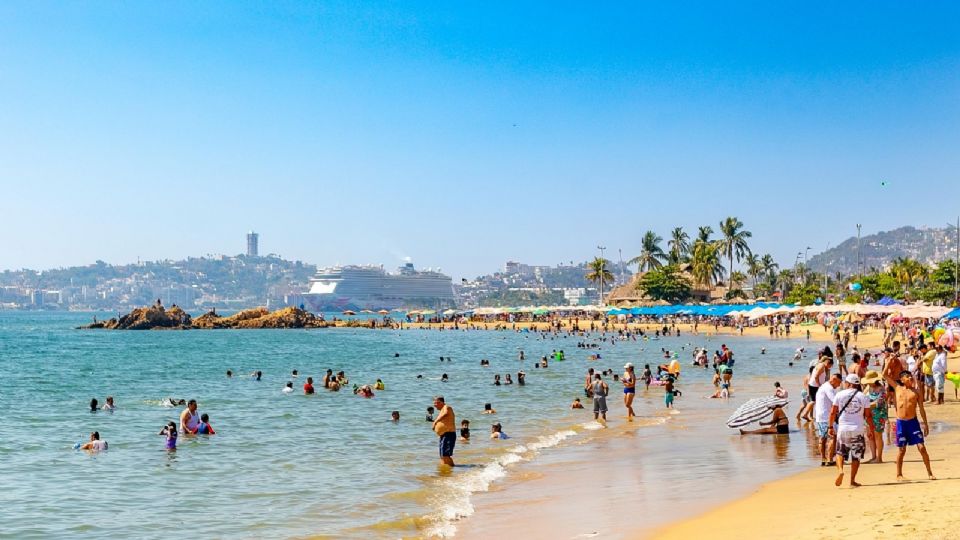 Turismo invernal en Acapulco.