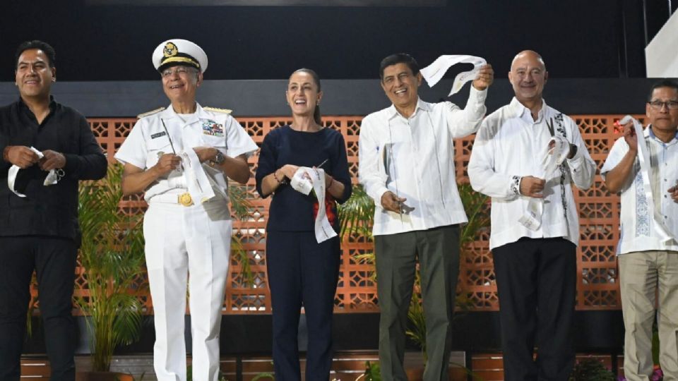 La presidenta de México, Claudia Sheinbaum puso en marcha la operación de estaciones clave en los estados de Chiapas y Oaxaca del Tren Interoceánico.