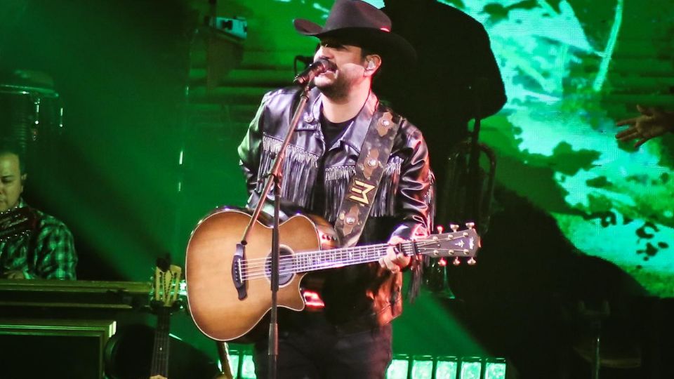 El cantante ofreció un show explosivo con más de 50 canciones