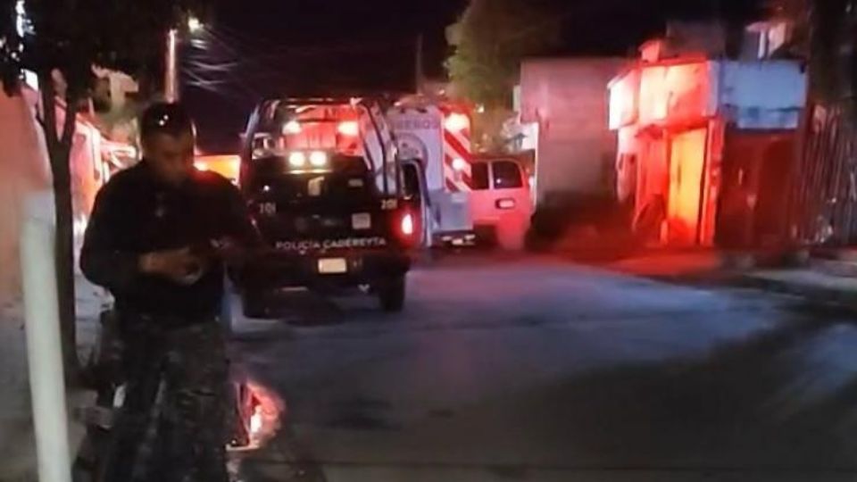 Autoridades resguardaron la vivienda donde ocurrió la agresión fatal en la colonia Lázaro Cárdenas, Cadereyta.