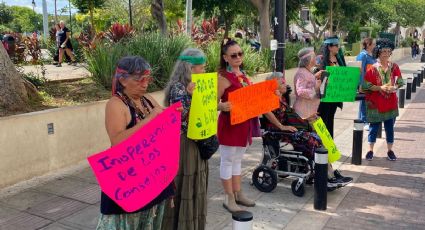 Bailando “De reversa” protestan por falta de acciones contra violencia de género