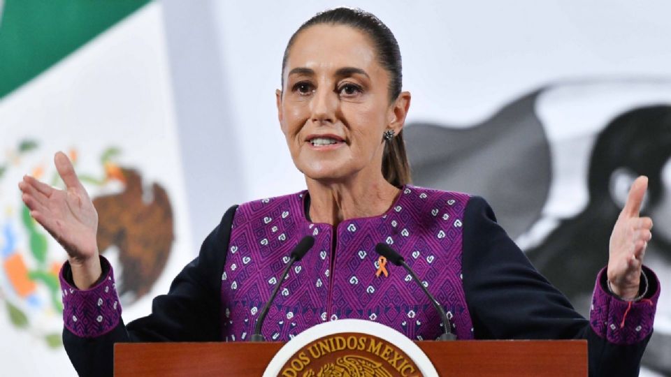Claudia Sheinbaum, presidenta de México, durante su intervención en la conferencia matutina.