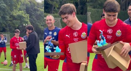 ¿Muy barato? Esto cuesta el regalo que le dio Amaury Vergara a Armando González por su título de goleo