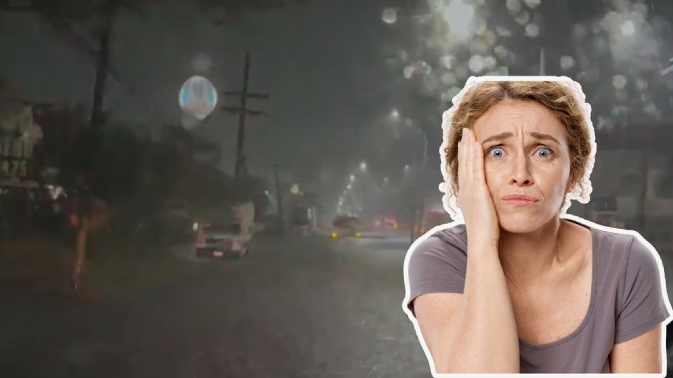 Elementos de Protección Civil y Movilidad Monterrey realizan cierres viales preventivos ante los encharcamientos registrados por las fuertes lluvias.