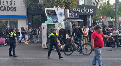 Vuelca ambulancia de Protección Civil en alcaldía Cuauhtémoc