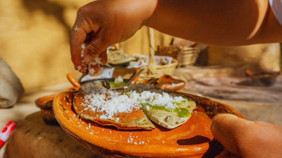 Así será la Feria del Tlacoyo 2025 con barbacoa y consomé muy cerca de CDMX