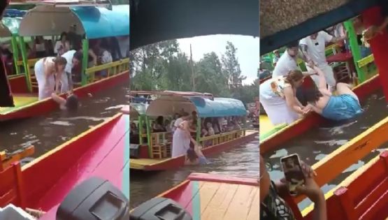 Turista cae a canales de Xochimilco tras perder equilibrio en una trajinera | VIDEO