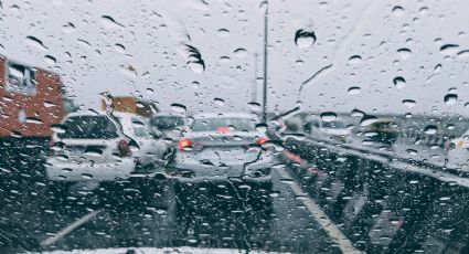 Lluvias en Monterrey provocan accidentes viales en Guadalupe y San Pedro