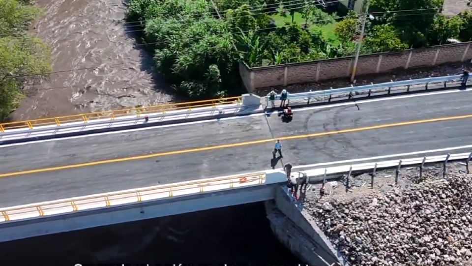 Puente 'Los Muros' en Morelos.