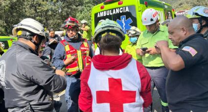 VIDEO | Al menos 2 fallecidos y 22 lesionados deja fuerte choque en Ocuilan, Edomex