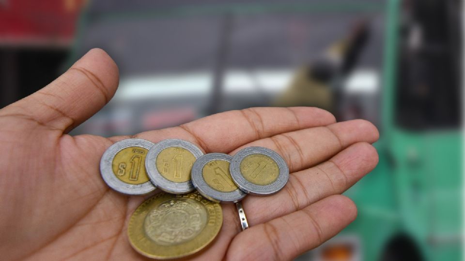 Francisco Carrasco, líder del Frente Amplio de Transportistas, calificó el aumento de $1.50 a la tarifa del transporte público como un 'buen paso'.