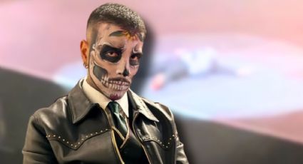 Rauw Alejandro sufre una caída en pleno concierto; conquista al público con su reacción | VIDEO