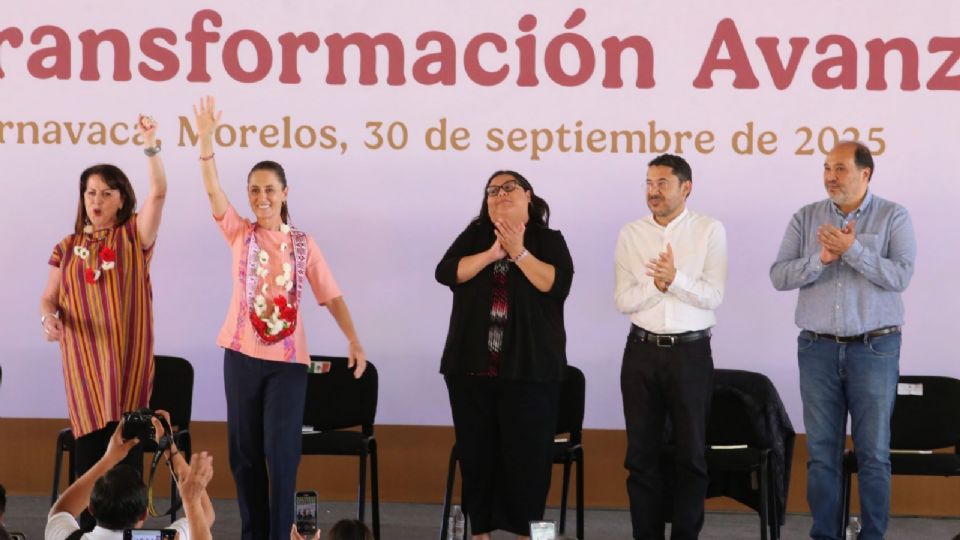 Claudia Sheinbaun Pardo, junto a Citlali Hernández, titular de la Secretaria de la Mujer.