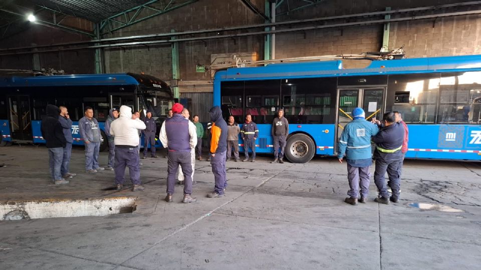 La Alianza de Tranviarios de México inició un paro indefinido.