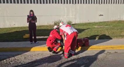 Motociclista de 68 años resulta herido tras derrapar en Carretera Nacional, en Monterrey