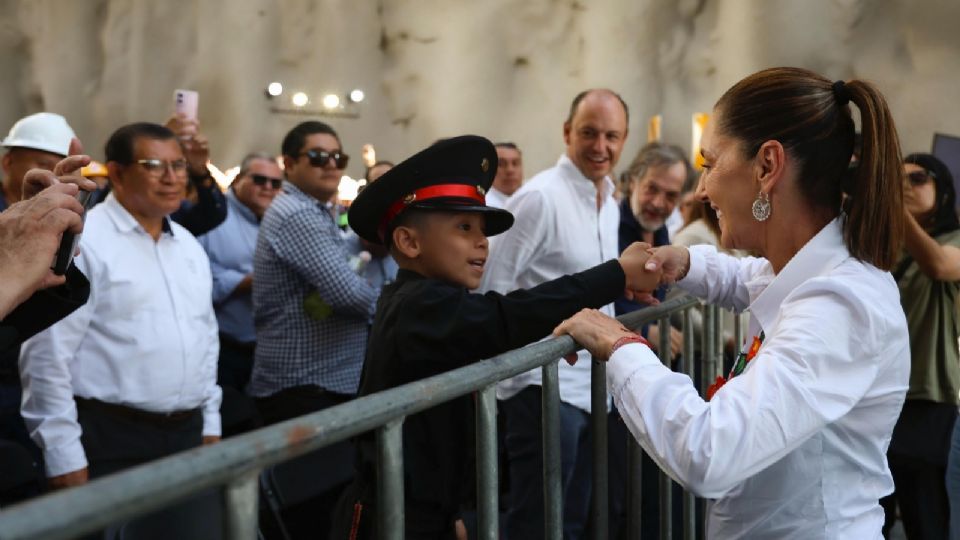 Esta obra es una carretera que nunca se hizo con los gobiernos neoliberales.