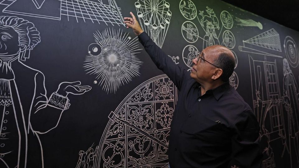 Astrónomo del Planetario Luis Enrique Erro del Instituto Politécnico Nacional (IPN), Wilder Chicana Nuncebay.