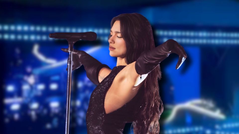 Dua Lipa canta 'Bésame mucho' en el GNP Seguros.
