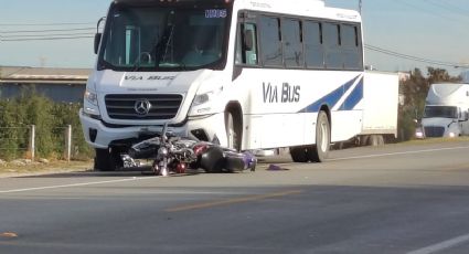Motociclista muere atropellado en la carretera libre Monterrey–Nuevo Laredo en Ciénega de Flores