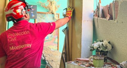 Se derrumba techo de una casa en la colonia Hogares Ferrocarrileros en Monterrey