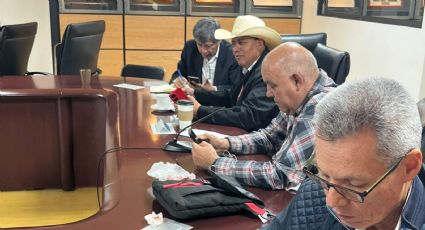 Amagan agricultores del FNRCM con nueva jornada de cierres carreteros
