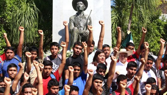 Piden disculpa pública por homenaje a Rubén Figueroa en Guerrero