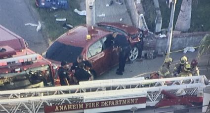 VIDEO | Terror afuera de una preparatoria: conductor atropella a grupo de personas y deja 9 heridos