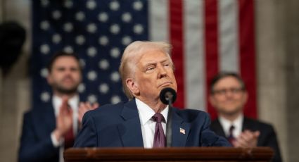 Revelan fotos de Trump con mujeres que lo ligan al caso Jeffrey Epstein