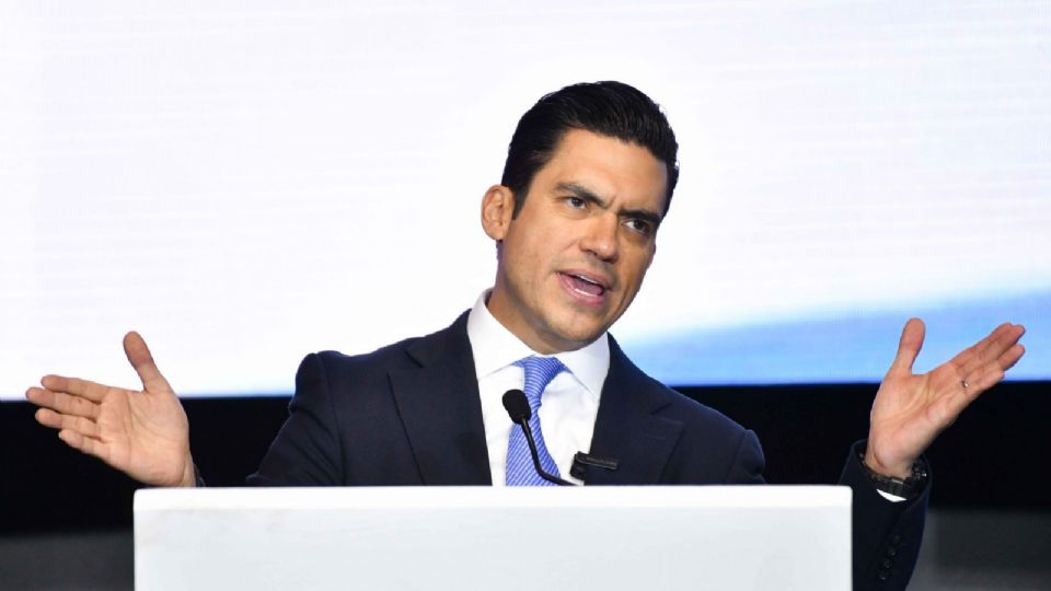 Jorge Romero insistió en que se optó por una prohibición absoluta que no desaparecerá a los vapeadores.