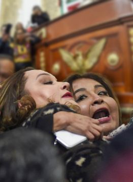 Violencia en el Congreso capitalino: MC acusa retroceso en transparencia