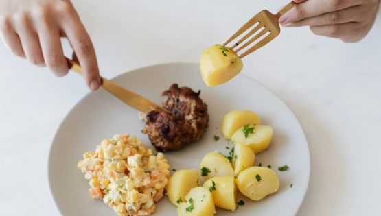 Ansiedad y comida: la técnica mental para romper el ciclo del hambre emocional