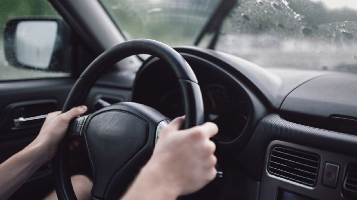 Fallece profesor de la UANL en choque contra poste en zona rural de Aramberri