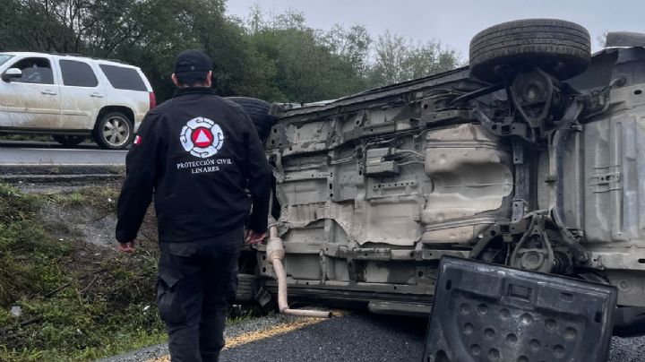 Volcadura en la Carretera Nacional deja tres personas lesionadas en Linares
