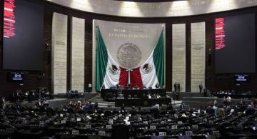 Comisión Permanente sesiona una hora e integrantes se van de vacaciones 20 días