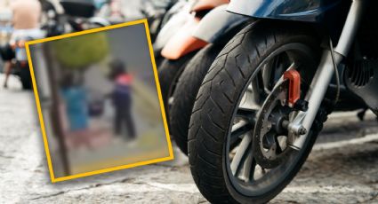 VIDEO | Motociclistas asaltan a mujer a punta de pistola en fraccionamiento Las Américas en Ecatepec