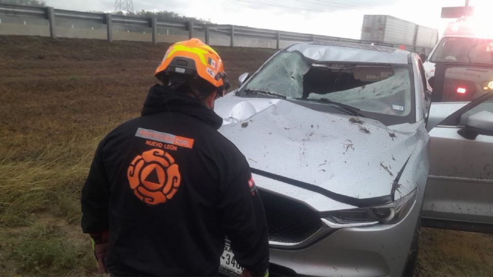 Protección Civil de Nuevo León mantiene presencia y monitoreo en carreteras estatales y federales como parte del Operativo Carrusel durante la temporada vacacional.