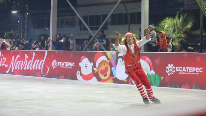 Ecatepec enciende su espíritu navideño con árbol monumental y pista de hielo
