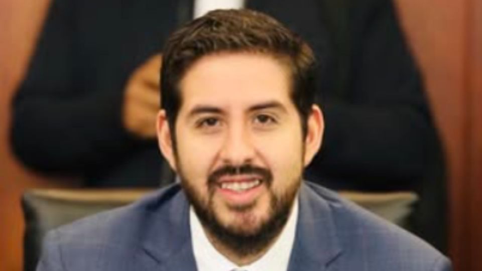 Hamlet García, aspirante a dirigir la FGR vinculado a la Luz del Mundo