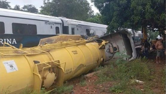 Tren Interoceánico choca con pipa en Chiapas; no hubo personas lesionadas