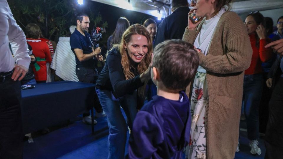 Autoridades municipales encabezaron una jornada de entrega de lentes gratuitos en la colonia Lagos del Bosque como parte del programa “Monterrey Se Ve Mejor”.