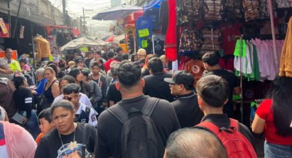 Reportan gran afluencia de personas en el Centro Monterrey por compras de pánico navideñas