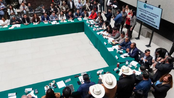 Reforma sobre aguas se discute en fast track en el Pleno de San Lázaro