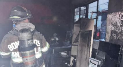 Rescatan a adulto mayor tras incendio intencional en San Nicolás