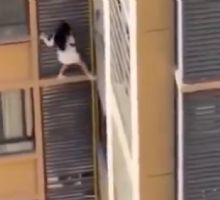 VIDEO | ¡De película! Amante escapa del piso 13 de un edificio y su huida se hace viral